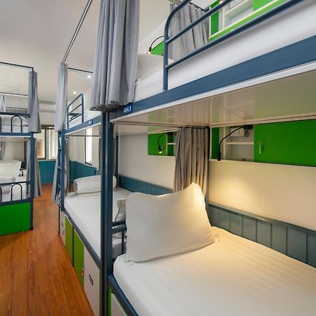 Hanoi Solo Hostel Buitenkant foto