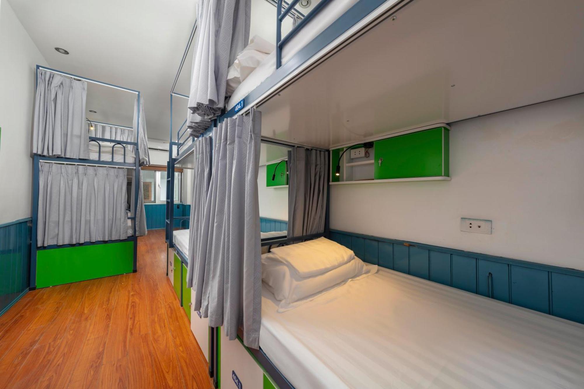 Hanoi Solo Hostel Buitenkant foto
