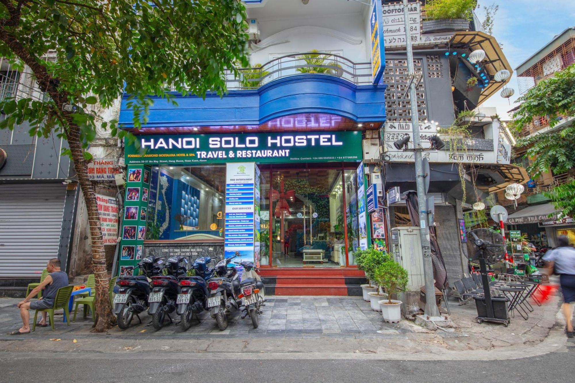 Hanoi Solo Hostel Buitenkant foto