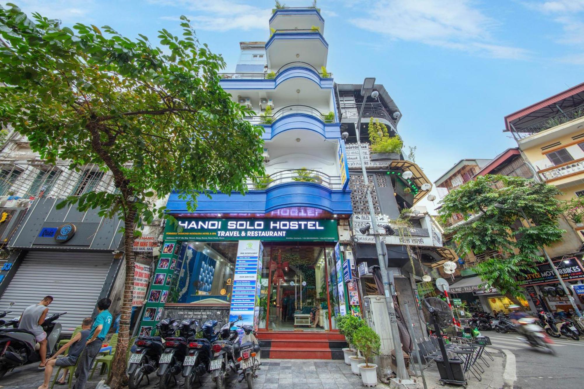 Hanoi Solo Hostel Buitenkant foto